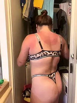 WhiteWomen's cam snapshot