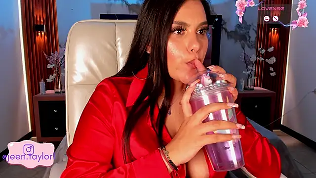 Jeen_Taylor's cam snapshot