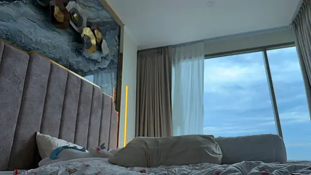 Carolyn_Smith's cam snapshot