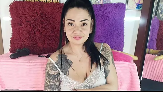 Ginna--mia's cam snapshot