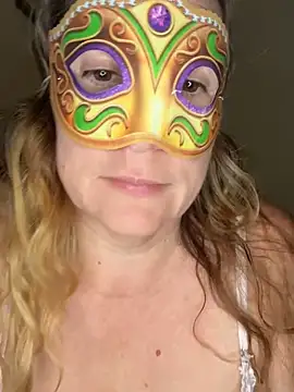 largeboobies30's cam snapshot