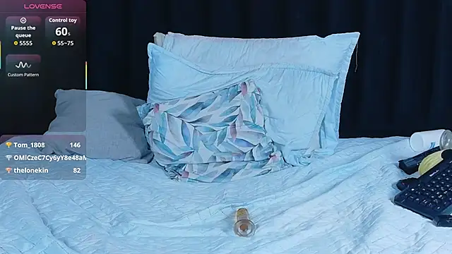 hotlatinateacher's cam snapshot