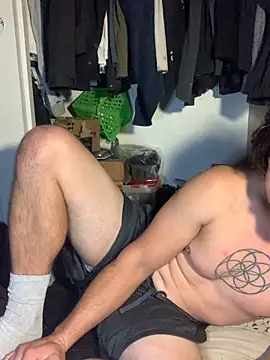 yourdirtysecret_23's cam snapshot