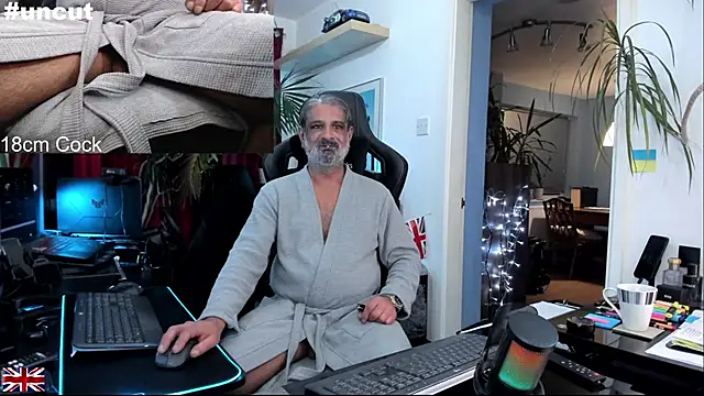 OnlineBossUK live sex cam