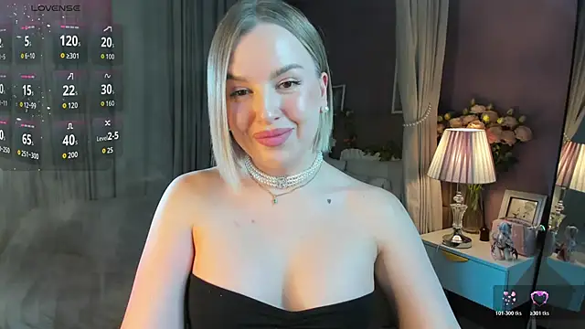 Nikki_Kai's cam snapshot