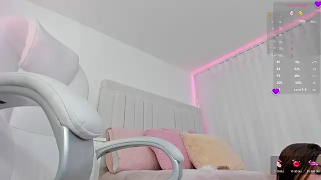 ami_sweet18's cam snapshot