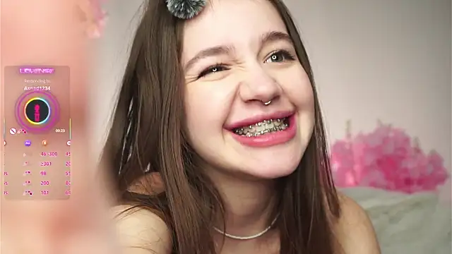 AmiLewis live sex cam