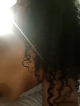 Annie-Wolf's cam snapshot