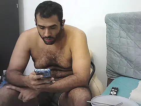 AlphaLatinoBear's cam snapshot