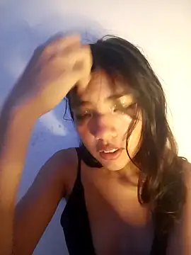 Pretty-v live sex cam