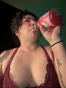 kimmiakiss22's cam snapshot