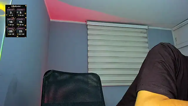 tom_Howard live sex cam