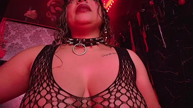 scarlet_queen__'s cam snapshot