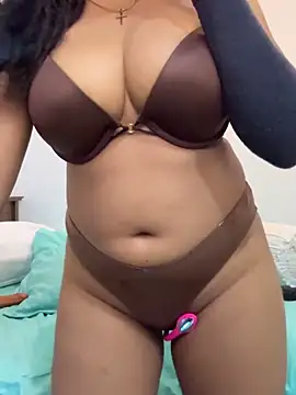 angelwavy live sex cam
