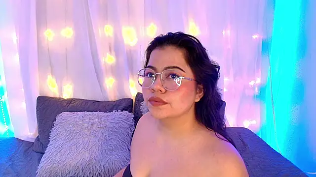 LilyRousee's cam snapshot