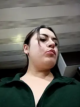 Lesly_10-'s cam snapshot