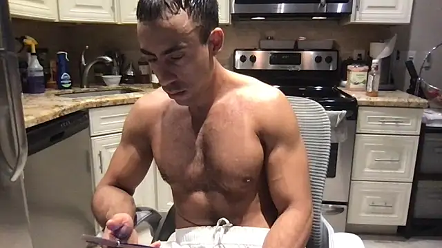 BigGuyMuscle's cam snapshot