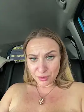 RuslanaXX live sex cam