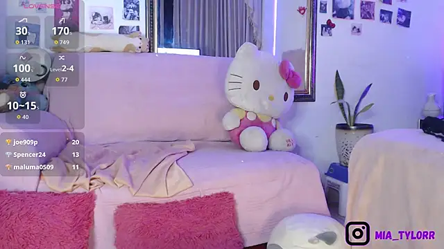 Mia_Tylorr's cam snapshot