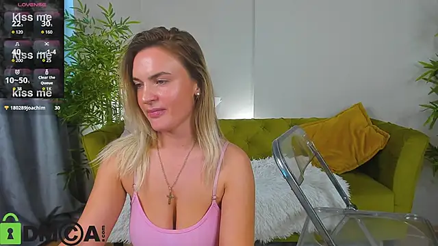 Marie_Ellie's cam snapshot