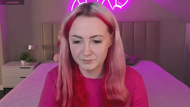 Joyce_Howard's cam snapshot