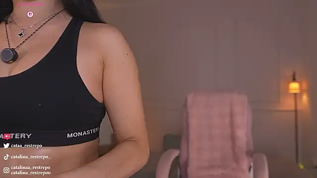 CATALINA_RESTREPO's cam snapshot