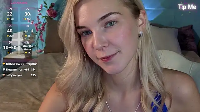 Aurora_Bennet's web cam