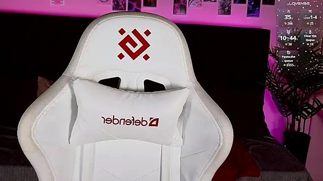 kaleriyaa_'s cam snapshot