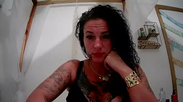 YourVendetta's cam snapshot