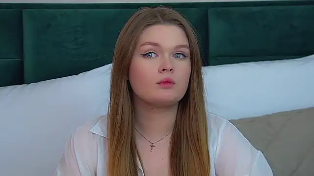 CrystalLyons's cam snapshot