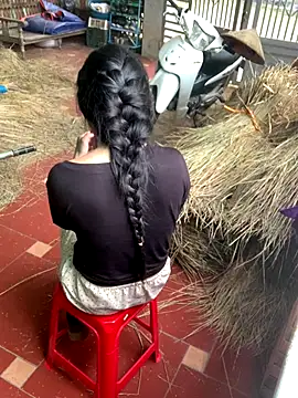 Tieuvi_18 live sex cam