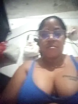 Big_ass_submissive's cam snapshot