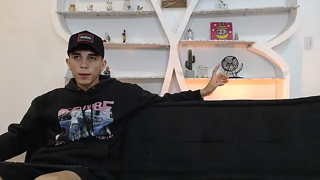 RED_EMPIRE's cam snapshot