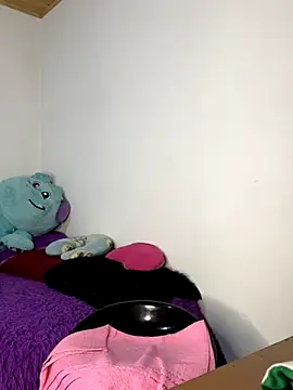 sweetscarlettbog18's cam snapshot