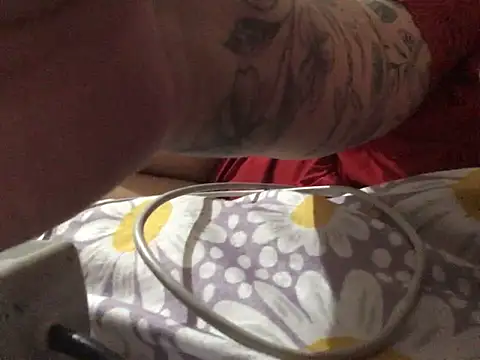 babyluzzy's cam snapshot