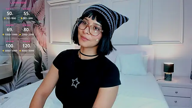 Ramona_Flower's cam snapshot