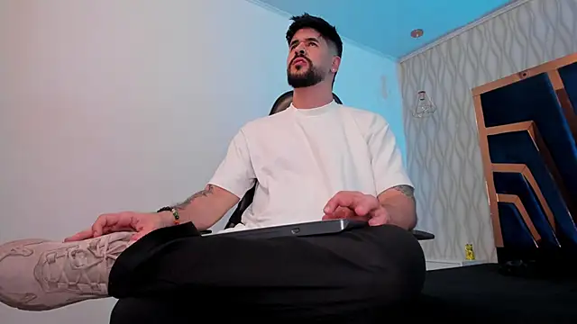 Petesevans live sex cam