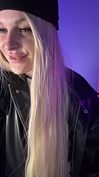 SashaRock's cam snapshot