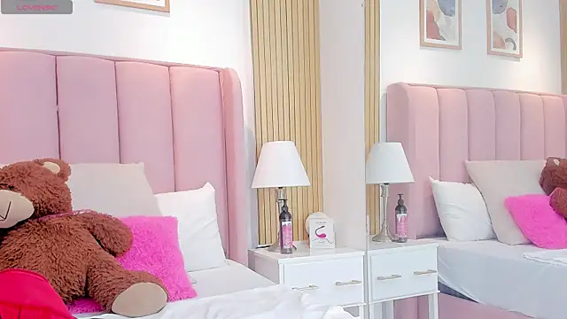 Aithana_Petite's cam snapshot