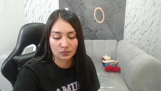 Ivony18_b's cam snapshot