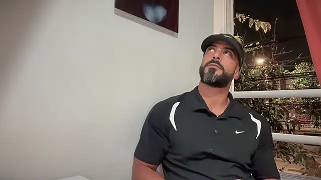 romeolovedark live sex cam