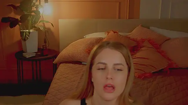 _Anita_Blair_'s cam snapshot