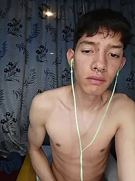 heyy_noah11 live sex cam