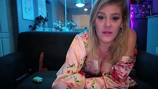 Lexi_Shocker's cam snapshot