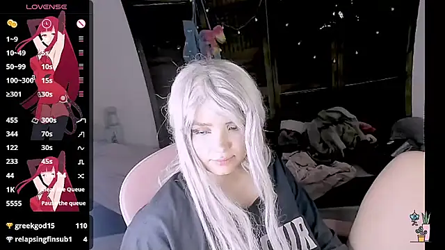 Honeyapplealaska live sex cam