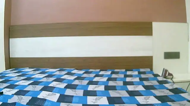 ragini_m_m_s's cam snapshot