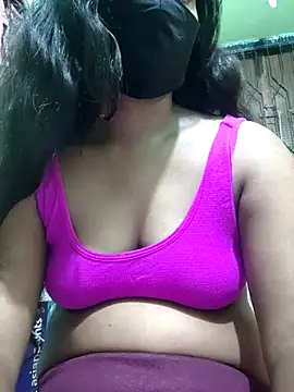 Hot-Pari2's cam snapshot