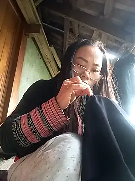 CoMay003's cam snapshot