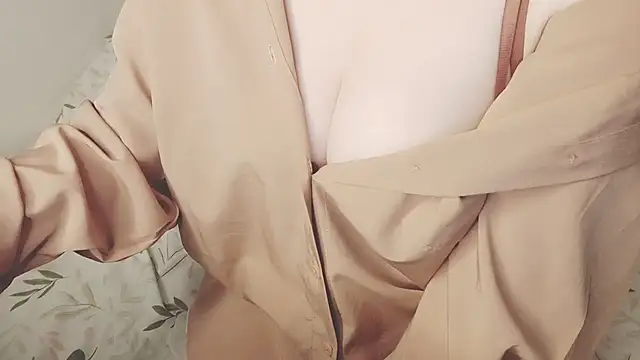 Sunny-Aurora's cam snapshot