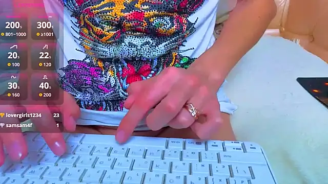 Bom_Mia_Bom's cam snapshot